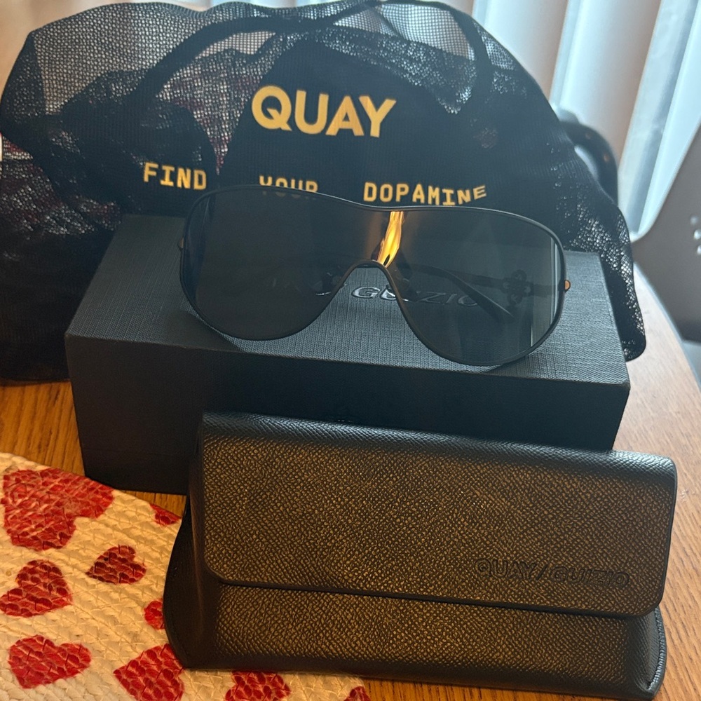 Quay Australia Black Sunglasses with Case